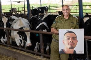 ניר חג'בי מנהל בכיר ומומחה לניהול משברים וקבלת החלטות